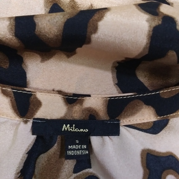 Animal Print Pop Over Tunic Blouse Size S by Milano - Picture 4 of 8